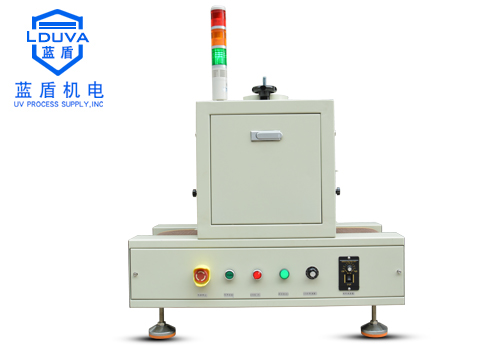 小批量生產(chǎn)迷你型實(shí)驗(yàn)室用風(fēng)冷UVLED固化機(jī)